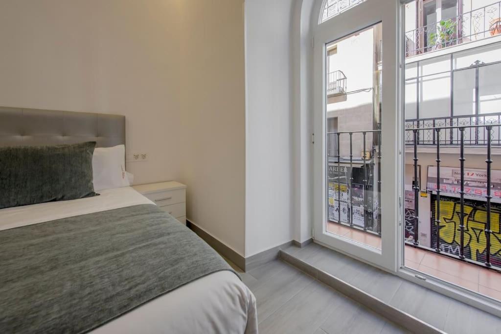 Suara Apartamentos 2 Madrid Buitenkant foto